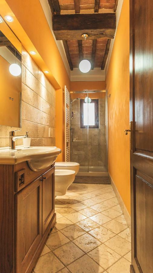 Luxury Apartment Piazza Grande Montepulciano Exterior photo