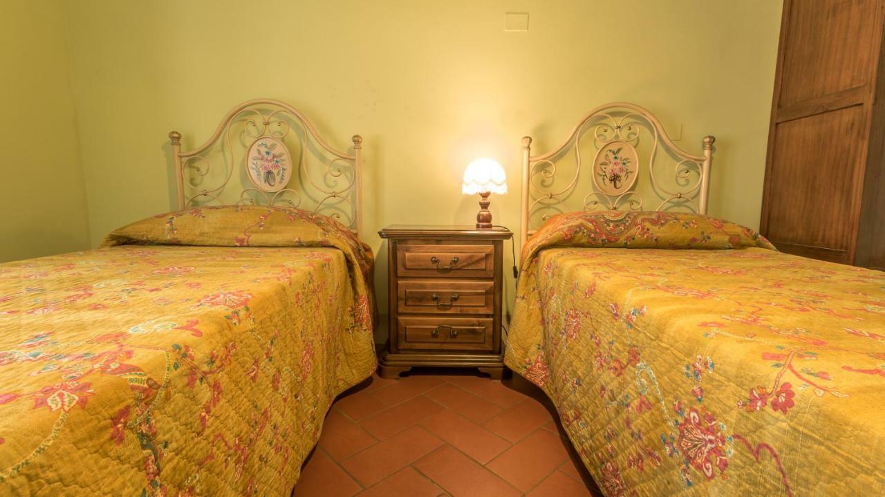 Luxury Apartment Piazza Grande Montepulciano Exterior photo