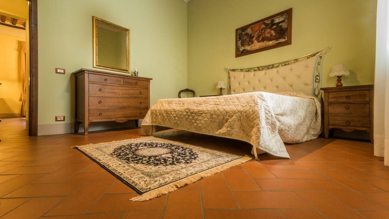 Luxury Apartment Piazza Grande Montepulciano Exterior photo